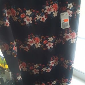 Floral print skirt